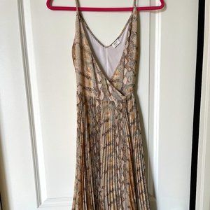 New XS Aritzia Wilfred Snake Print Wraparound Midi Dress with Tie Waist